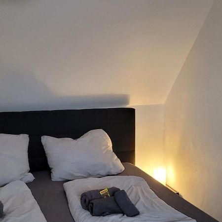 Berg Messe Dg 1Zi, K,D,B Parkplatz, W-Lan, Homeoffice Бергиш-Гладбах Экстерьер фото